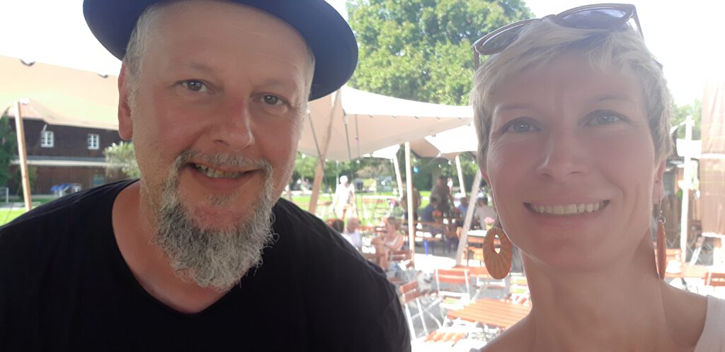 Pat Peroni und Pauseline